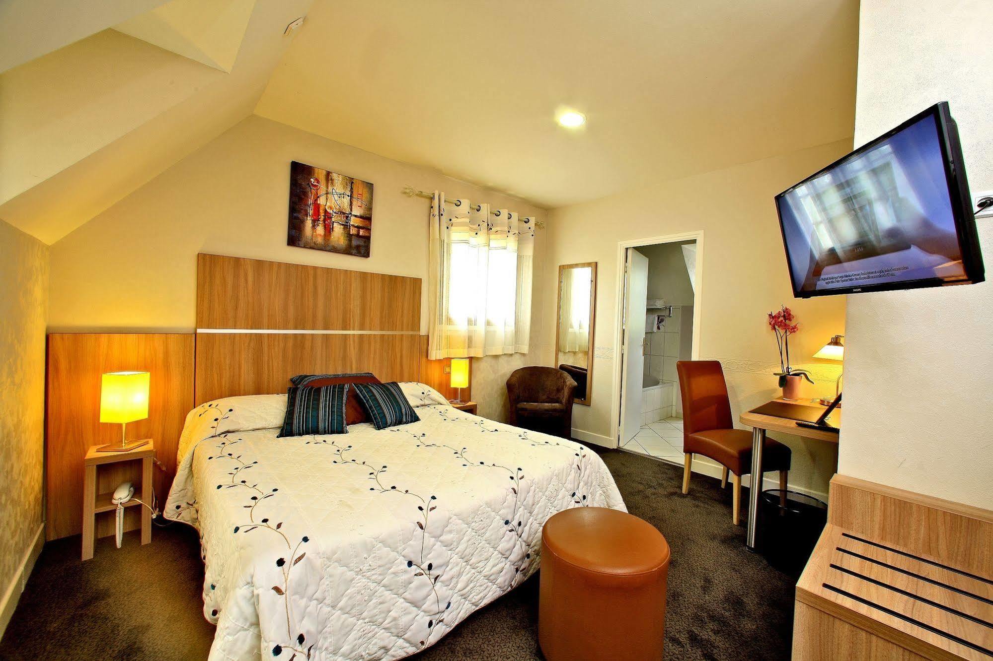 Hostellerie Du Causse กรามาต์ ภายนอก รูปภาพ
